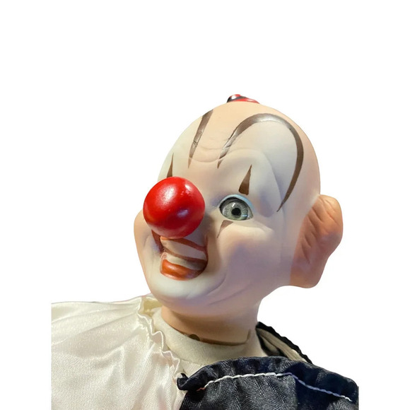 Pre-owned Victoria Ashlea Originals 1985 Musical Porcelain 12" Clown Doll - Picture 4 of 12